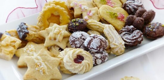 Jak udělat vánoční dekoraci pro stůl.