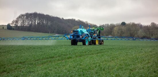 Hnojiva: Návod, jak vytvořit kvalitní zelenou zahradu