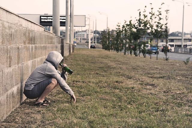Jak se vypořádat s alkoholismem: Praktické kroky k zotavení