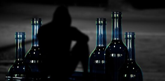 Jak poznat alkoholismus: Informative pomoc pro každého