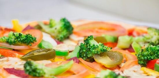 Jak udělat domácí pizzu