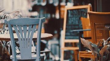 Úprava starého nábytku pro moderní byt