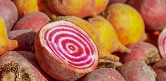 Jak si vyrobit jednoduchý dřevěný regál