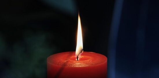 Jak udělat svíčku s přírodními ingrediencemi